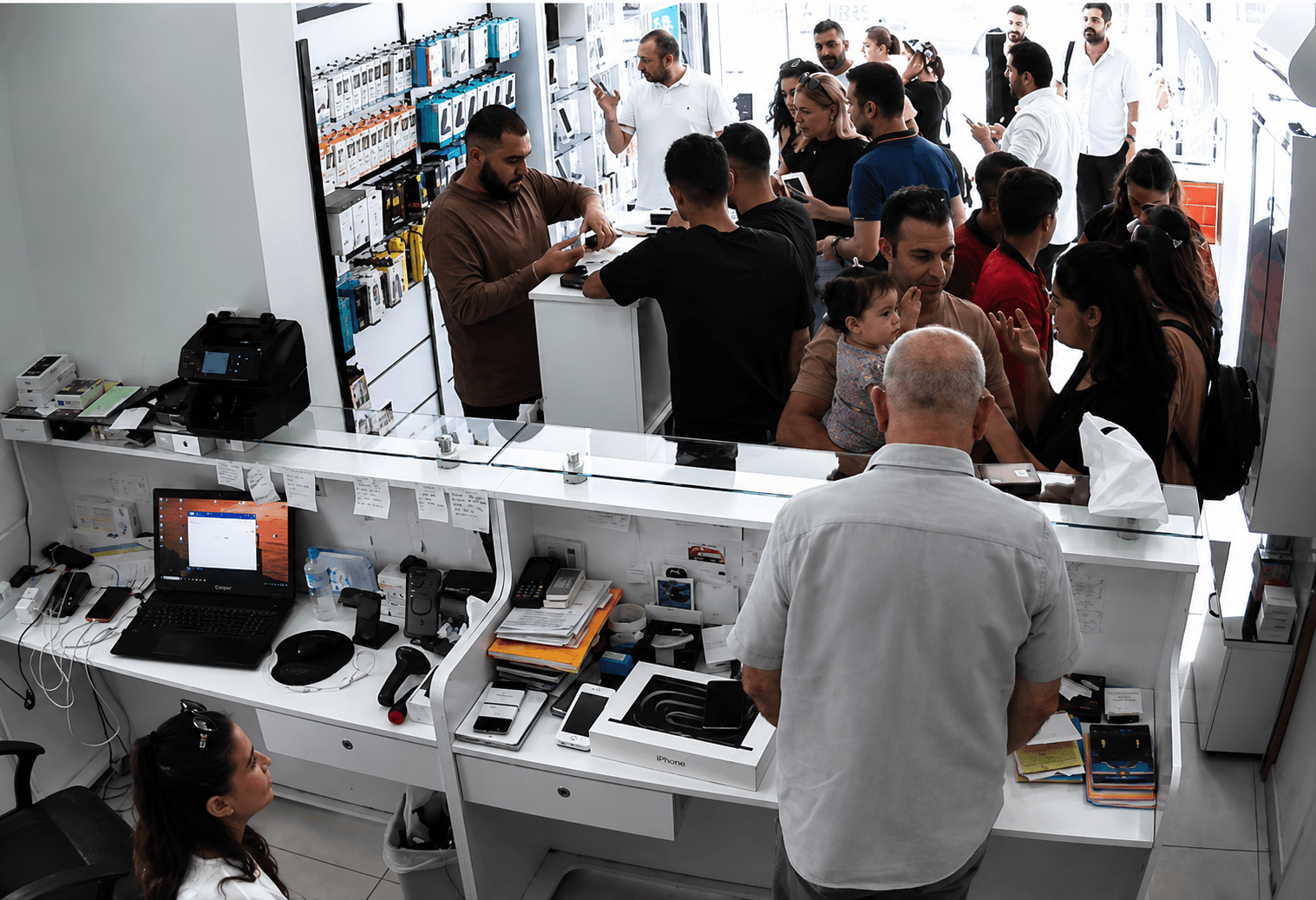 Servis tezgâhı ve müşteri danışma alanı